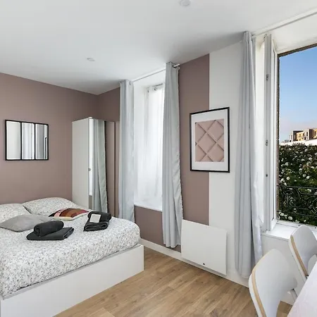 アパート Pommeau ブレスト